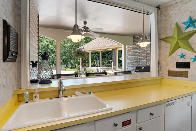 $2,175,000 | 6130 Eidson Road, Berrien Springs, MI 49103