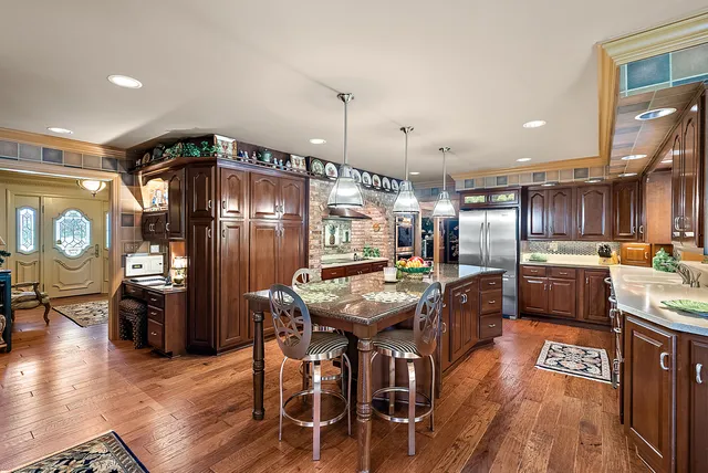 $2,175,000 | 6130 Eidson Road, Berrien Springs, MI 49103