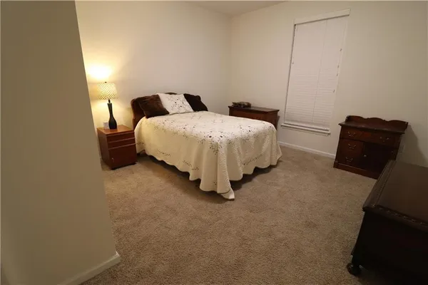 $2,895 | 1001 Courtyard Drive, Finleyville, PA 15332