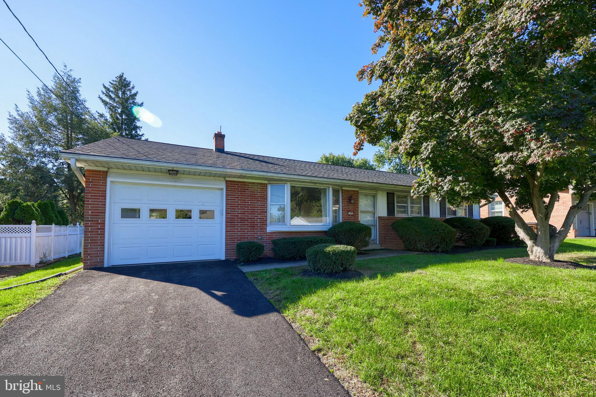 1606 Lambeth Road Lancaster, PA 17601 - Photo 1 of 31