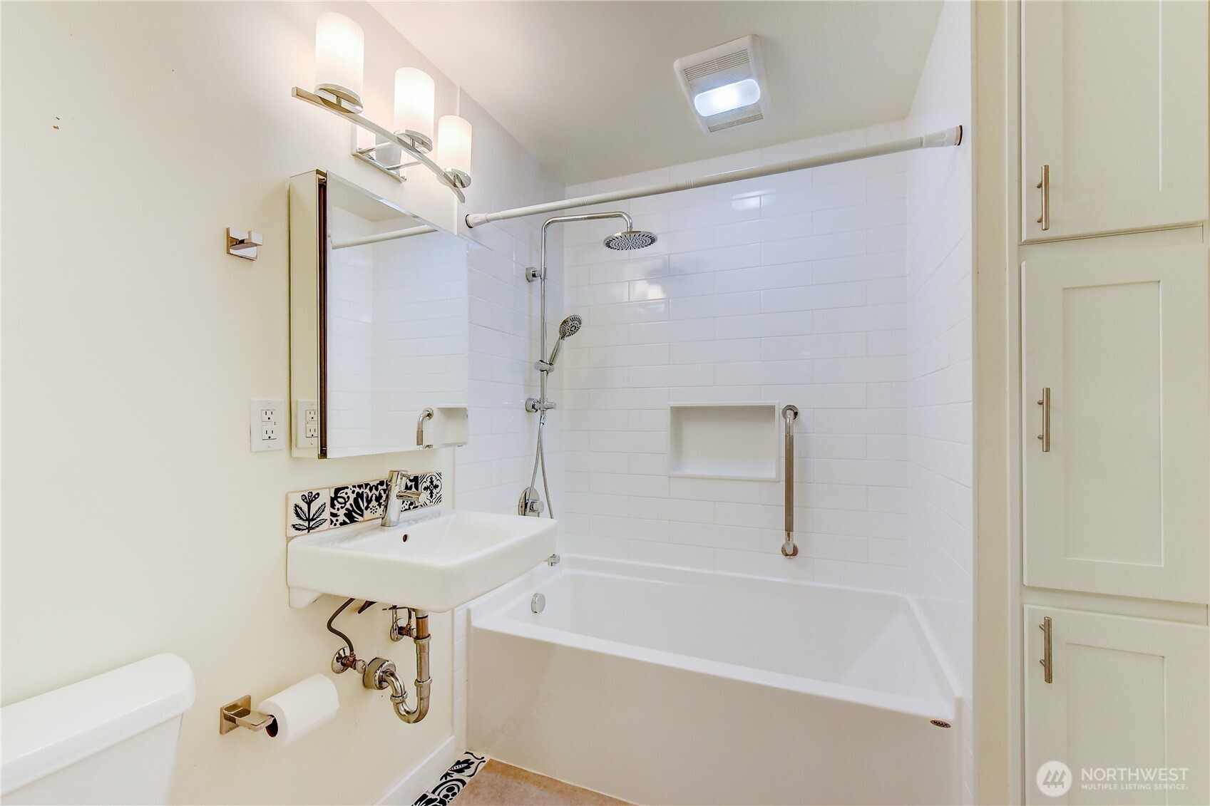 1010 Main Street Edmonds, WA 98020 - Photo 14 of 20