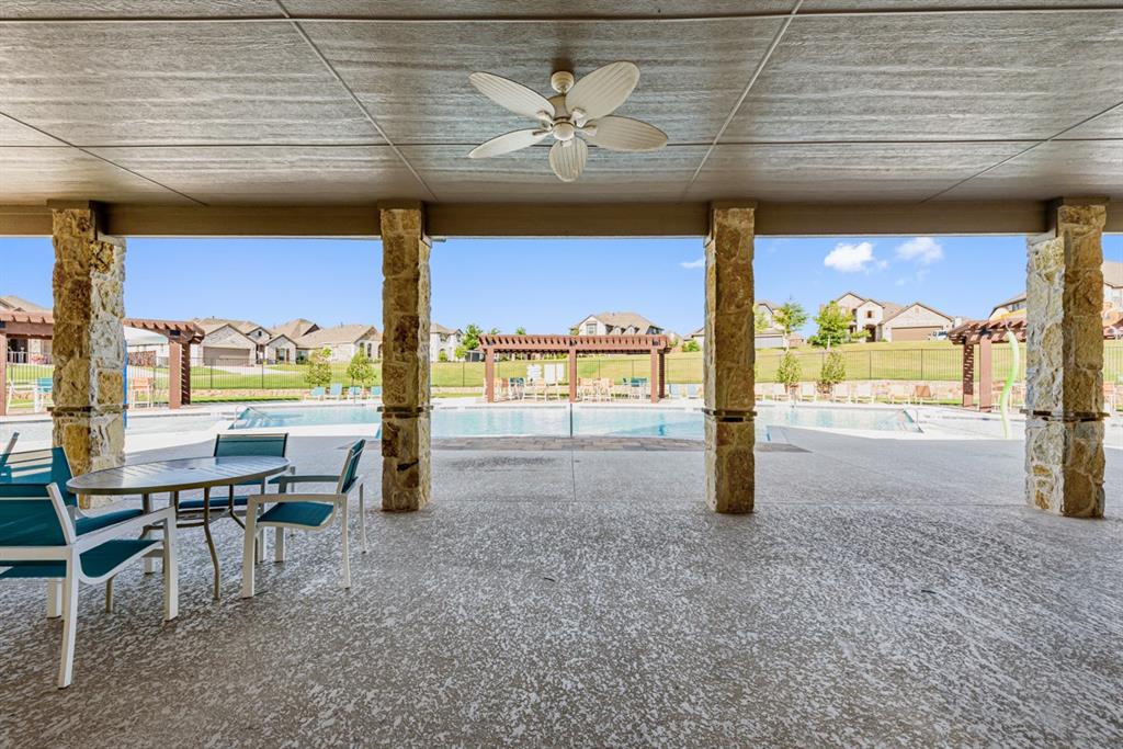 1004 Ashcroft Lane Justin, TX 76247 - Photo 32 of 39