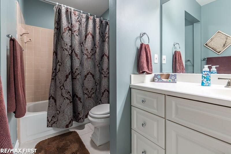 2096 Winchester Road Rochester Hills, MI 48307 - Photo 13 of 49