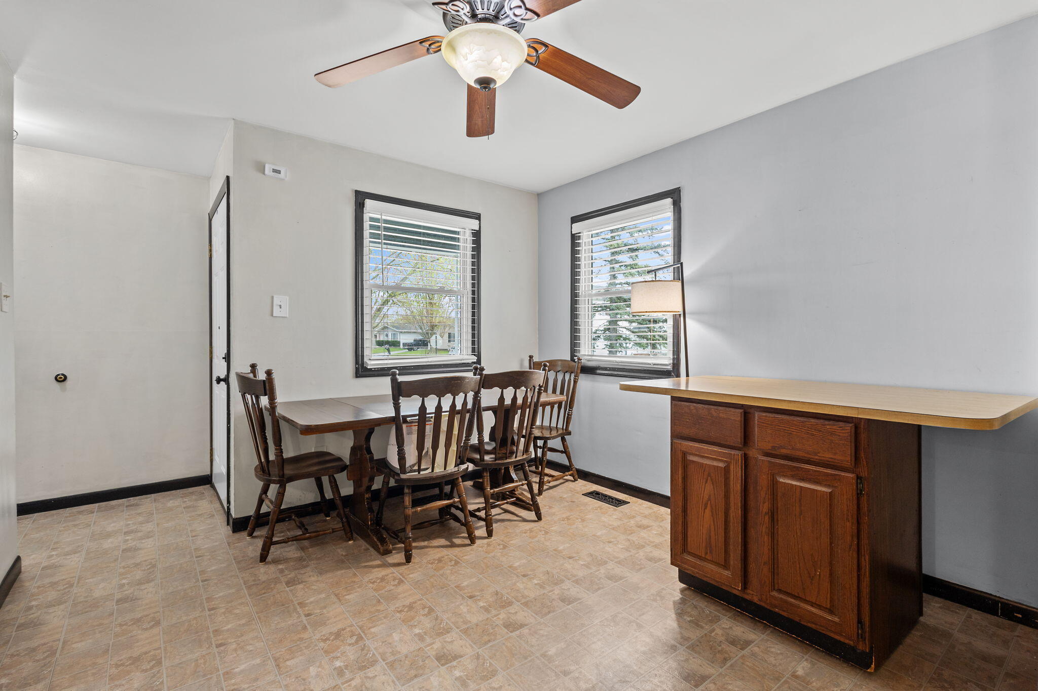 544 Riviera Road Valparaiso, IN 46385 - Photo 12 of 22 2048x1365