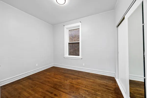 $3,500 | 915 West Newport Avenue, Unit 2, Chicago, IL 60657