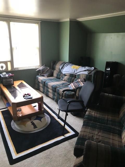 3711 Mt Troy Road Pittsburgh, PA 15212 - Photo 11 of 21 Living room - 1 bdrm- upstairs