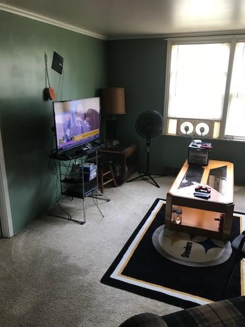 3711 Mt Troy Road Pittsburgh, PA 15212 - Photo 12 of 21 Living room - 1 bdrm upstairs