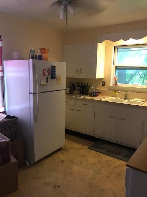 3711 Mt Troy Road Pittsburgh, PA 15212 - Photo 7 of 21 Kitchen - 2 bdrm