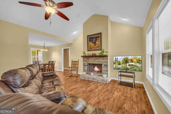 $520,000 | 2810 Highway 98, Maysville, GA 30558