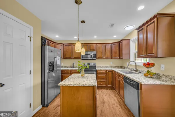 $520,000 | 2810 Highway 98, Maysville, GA 30558