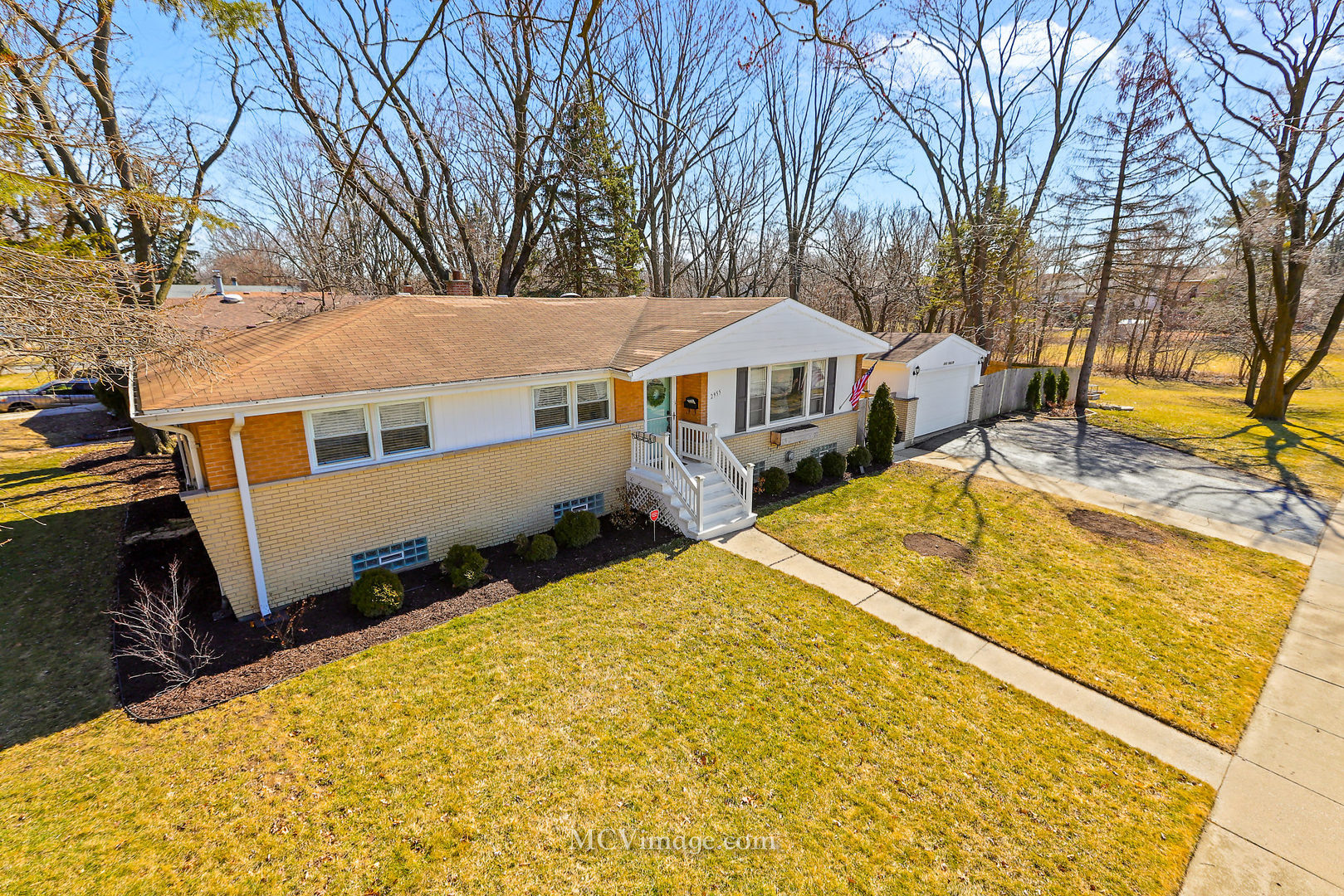 2955 Willow Road Homewood, IL 60430 - Photo 2 of 26