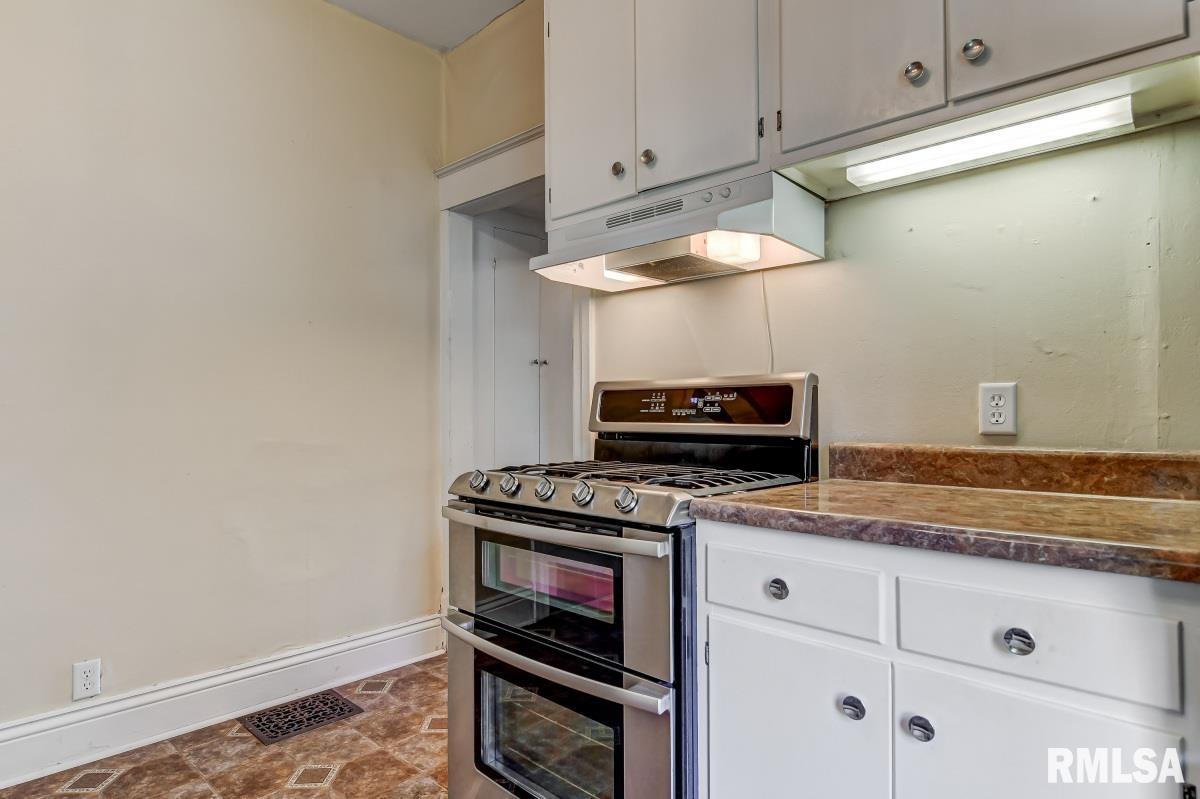 129 North English Avenue Springfield, IL 62702 - Photo 13 of 30 Gallery Image 13
