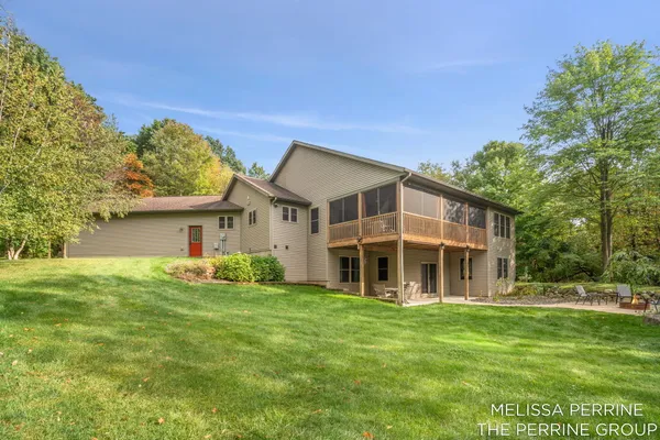 $850,000 | 14300 Oberley Drive Southeast, Lowell, MI 49331