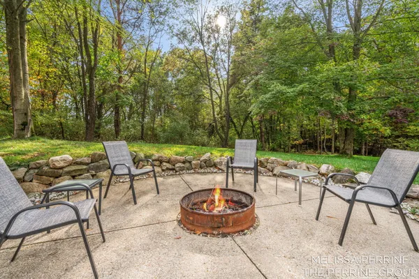 $850,000 | 14300 Oberley Drive Southeast, Lowell, MI 49331