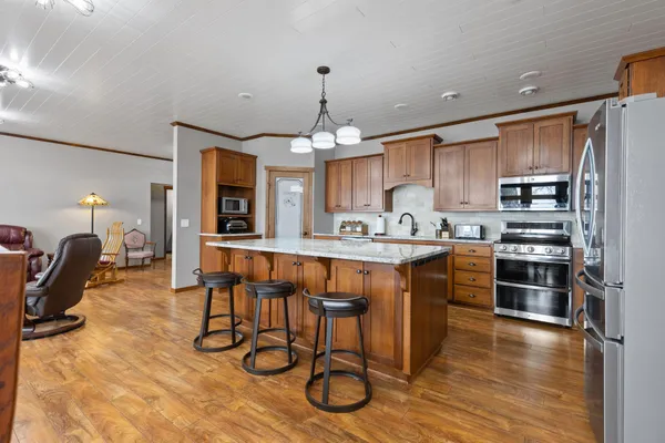 $850,000 | 14894 County Road 22, Brainerd, MN 56401