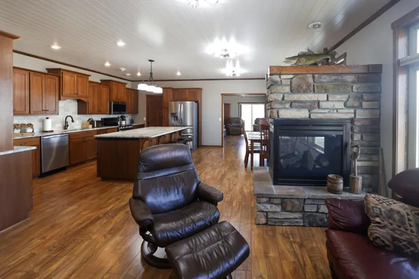 $850,000 | 14894 County Road 22, Brainerd, MN 56401