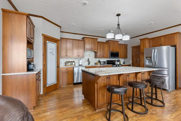 $850,000 | 14894 County Road 22, Brainerd, MN 56401