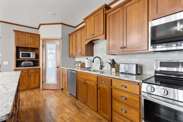 $850,000 | 14894 County Road 22, Brainerd, MN 56401