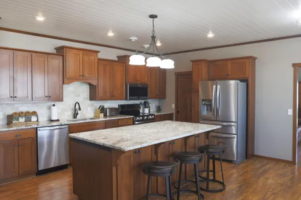 $850,000 | 14894 County Road 22, Brainerd, MN 56401