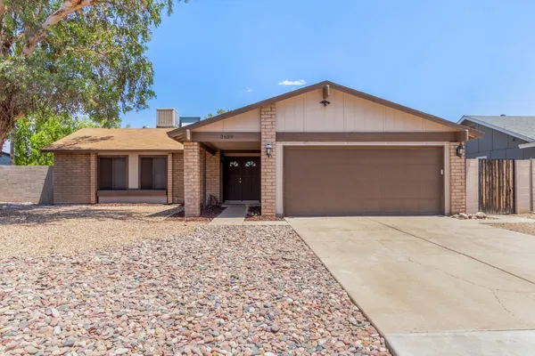 $2,300 | 2609 North Nebraska Street, Chandler, AZ 85225