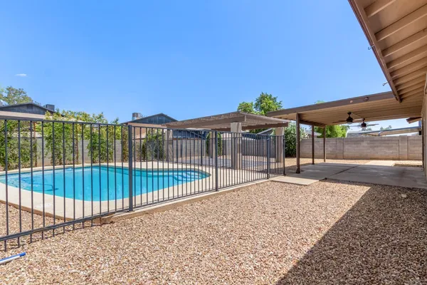 $2,300 | 2609 North Nebraska Street, Chandler, AZ 85225