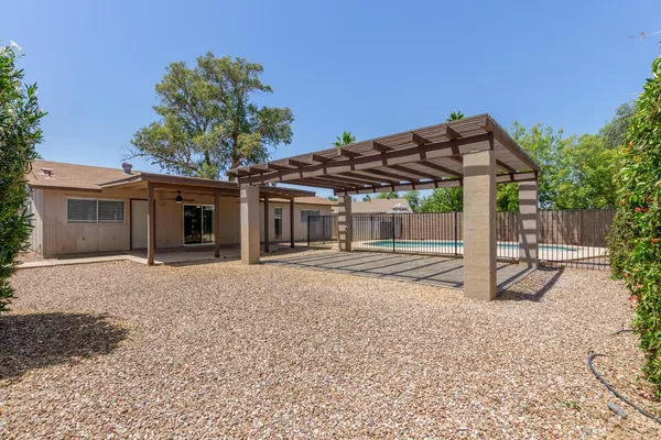 $2,300 | 2609 North Nebraska Street, Chandler, AZ 85225