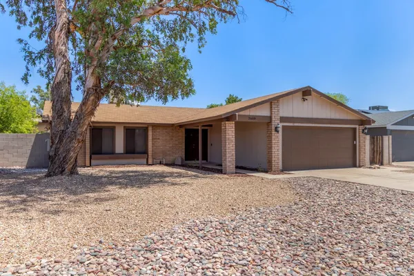 $2,300 | 2609 North Nebraska Street, Chandler, AZ 85225