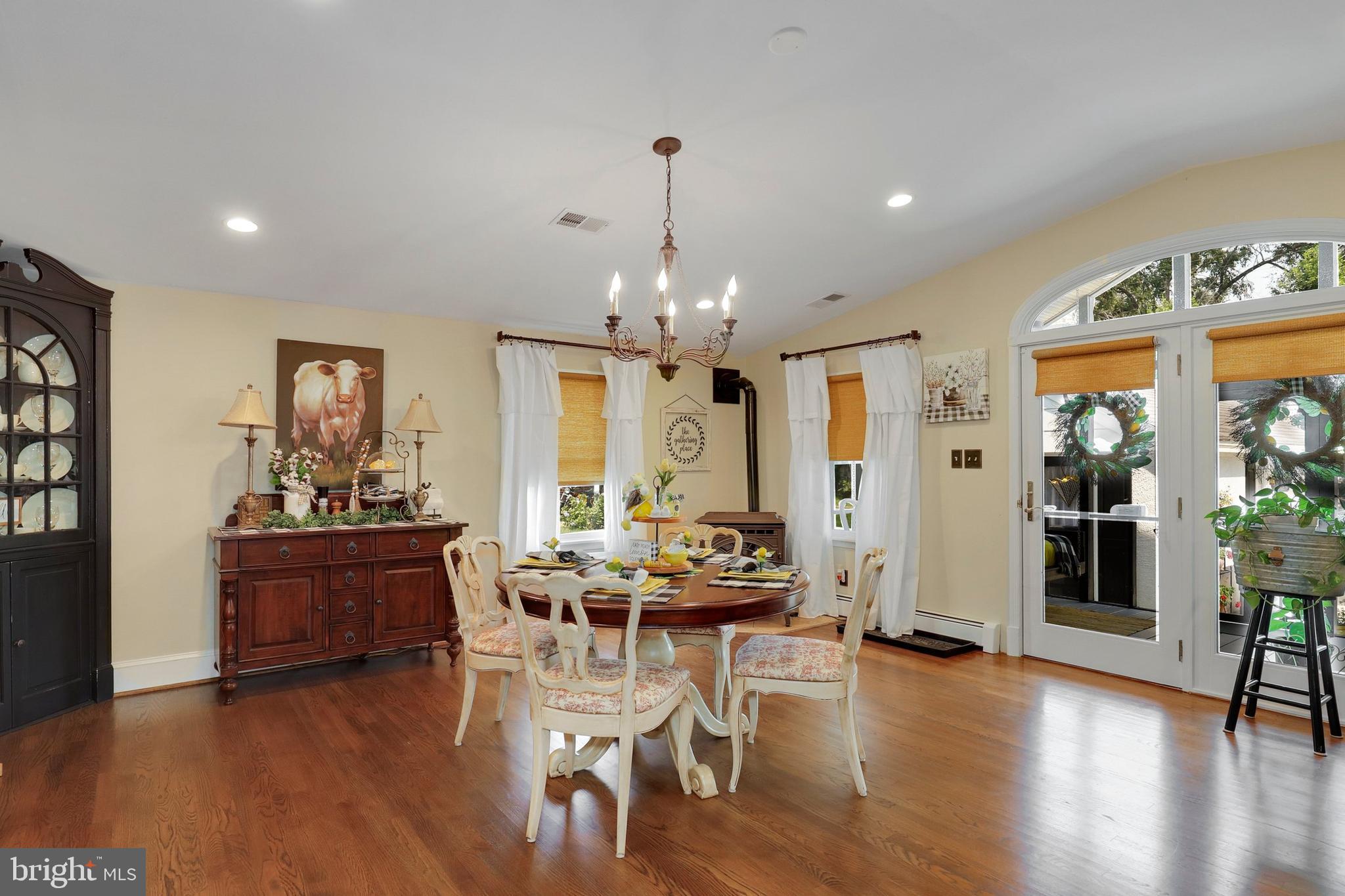 504 Forest View Road Linthicum, MD 21090 - Photo 4 of 47 Gallery Image 4
