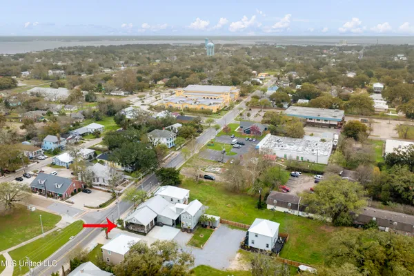 $999,900 | 647 Howard Avenue, Biloxi, MS 39530