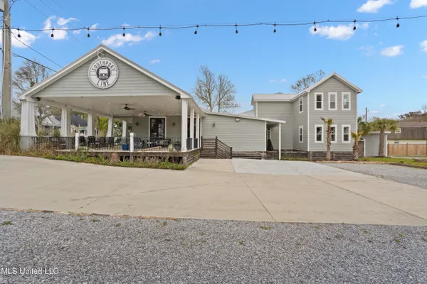 $989,900 | 647 Howard Avenue, Biloxi, MS 39530