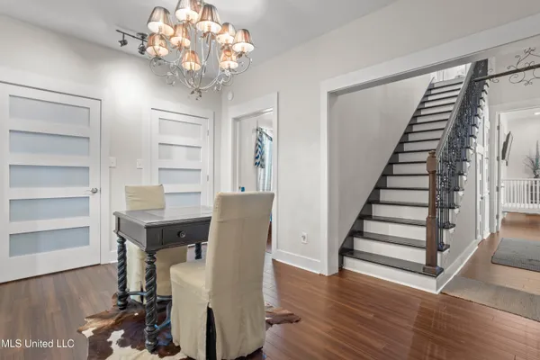 $999,900 | 647 Howard Avenue, Biloxi, MS 39530