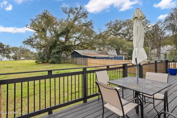 $999,900 | 647 Howard Avenue, Biloxi, MS 39530