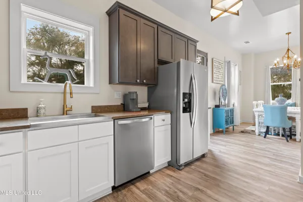 $999,900 | 647 Howard Avenue, Biloxi, MS 39530