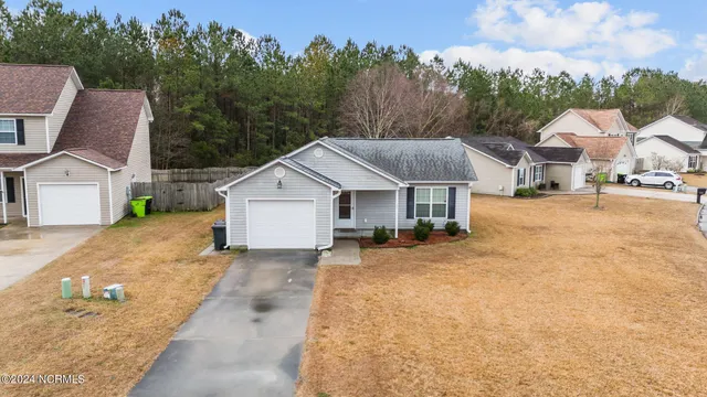 $1,700 | 100 Sumatra Court, New Bern, NC 28560