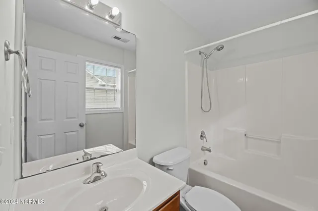 $1,700 | 100 Sumatra Court, New Bern, NC 28560