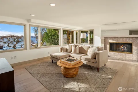 $7,500,000 | 175 Lake Avenue West, Kirkland, WA 98033