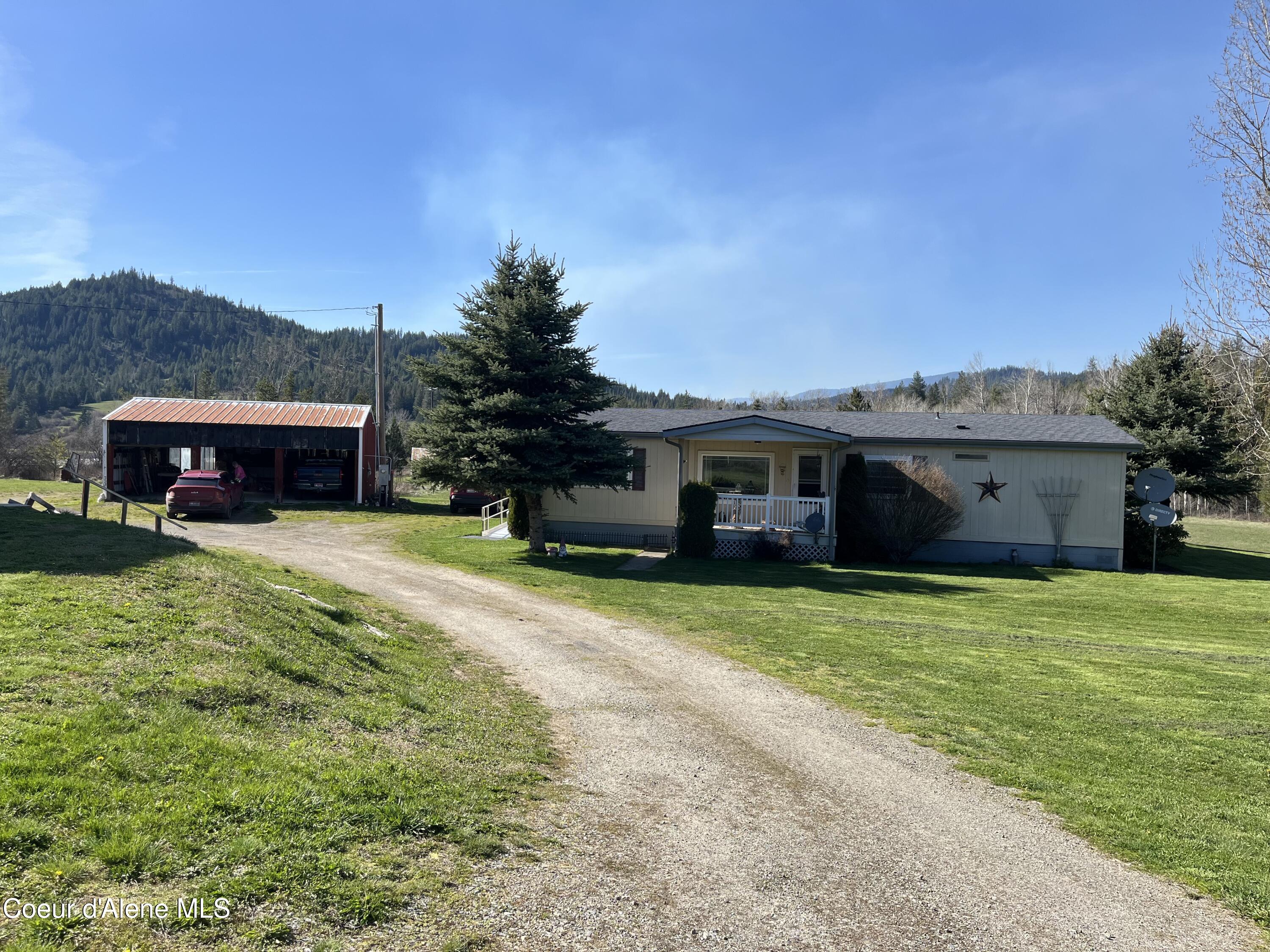 11913 South River Road Cataldo, ID 83810 - Photo 4 of 21 lola 9