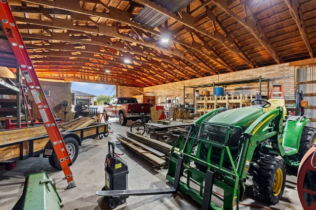 $489,900 | 11421 North 1200th Street West, Demotte, IN 46310