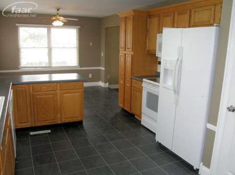 5460 Ditch Road New Lothrop, MI 48460 - Photo 4 of 12 20396169-3.JPG