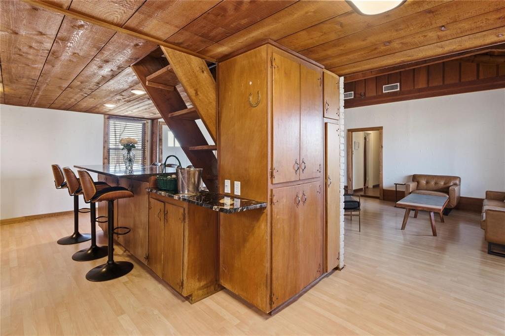 9213 Wilson Road Pilot Point, TX 76258 - Photo 10 of 36