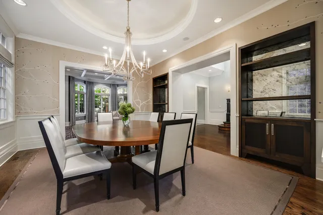 $4,595,000 | 3752 North Janssen Avenue, Chicago, IL 60613