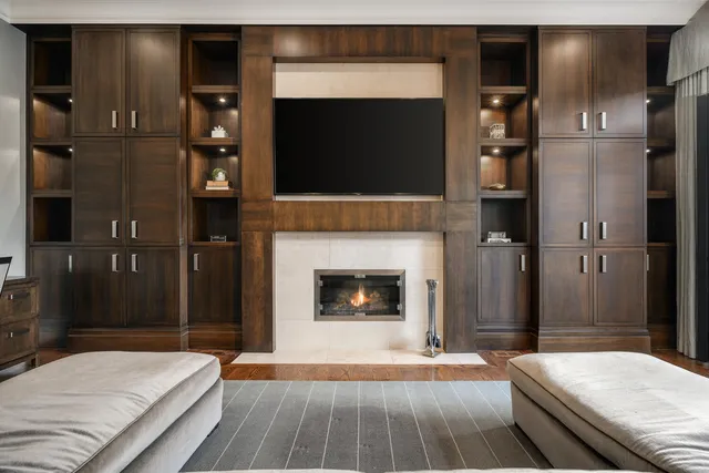 $4,595,000 | 3752 North Janssen Avenue, Chicago, IL 60613