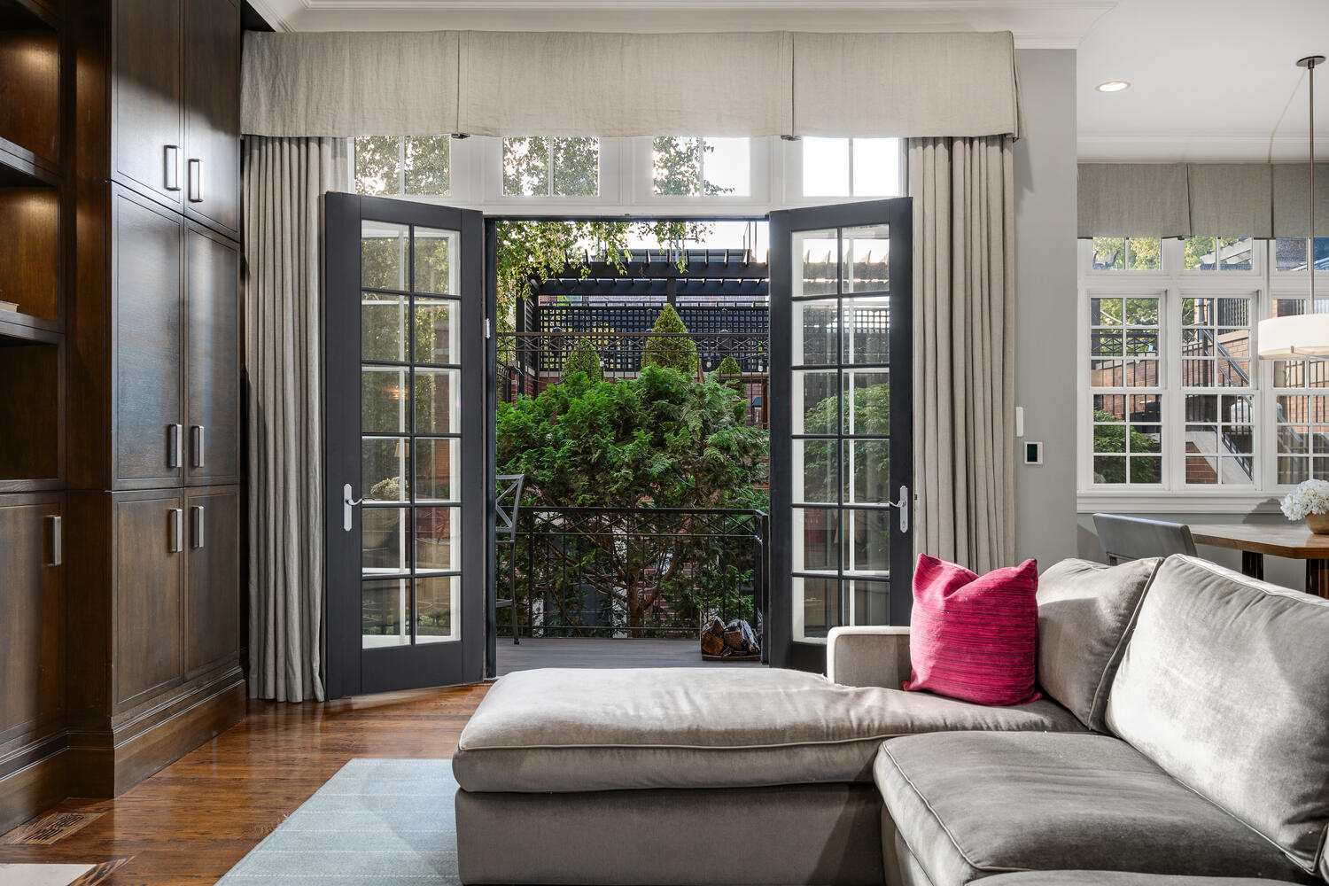 3752 North Janssen Avenue Chicago, IL 60613 - Photo 22 of 86