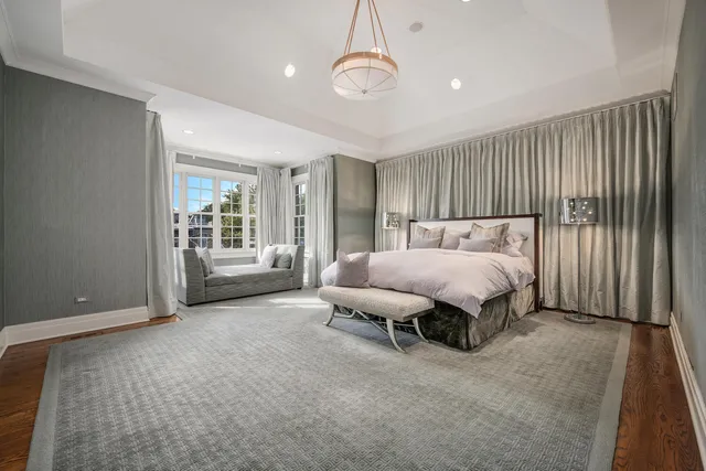 $4,595,000 | 3752 North Janssen Avenue, Chicago, IL 60613