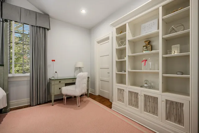 $4,595,000 | 3752 North Janssen Avenue, Chicago, IL 60613