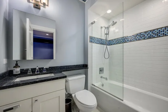 $4,595,000 | 3752 North Janssen Avenue, Chicago, IL 60613