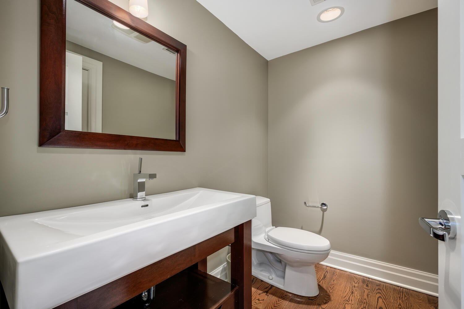 3752 North Janssen Avenue Chicago, IL 60613 - Photo 55 of 86