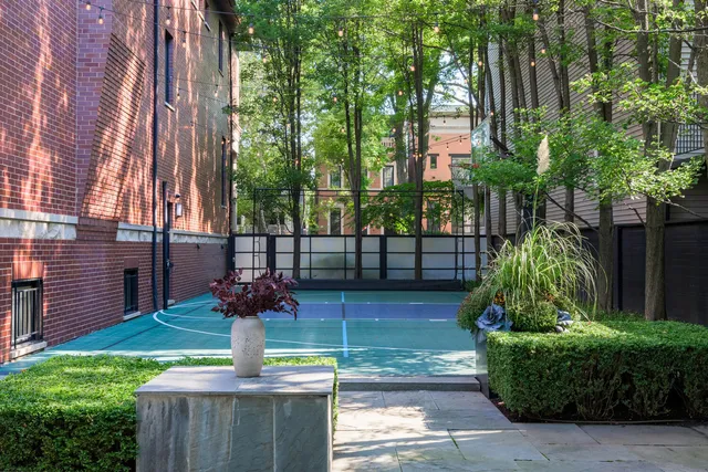 $4,595,000 | 3752 North Janssen Avenue, Chicago, IL 60613