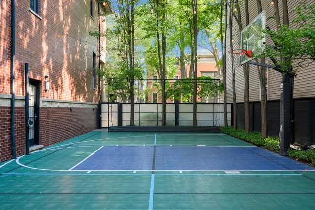 $4,595,000 | 3752 North Janssen Avenue, Chicago, IL 60613