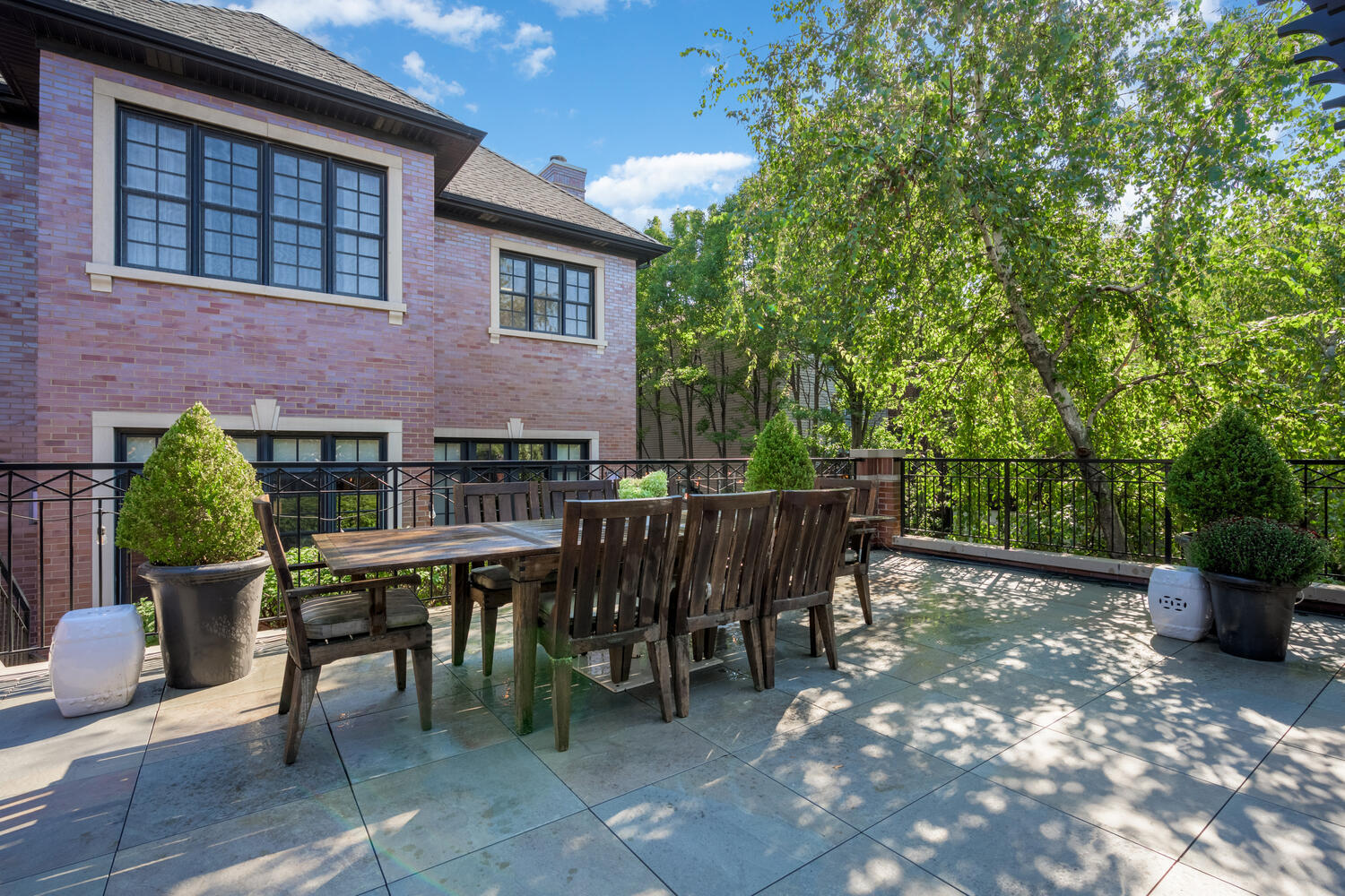 3752 North Janssen Avenue Chicago, IL 60613 - Photo 77 of 86